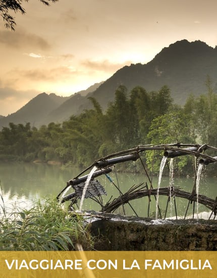 Vista al tramonto di un mulino di Pu Luong in Vietnam